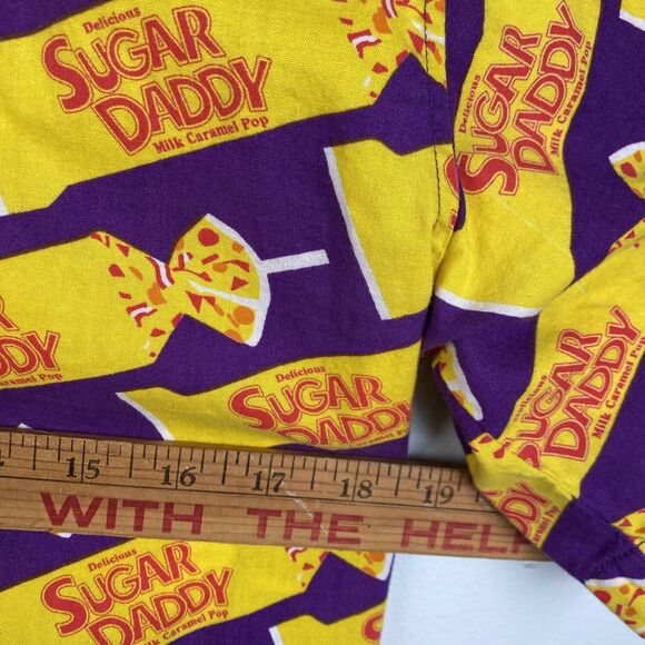 Sugar Daddy Vtg 2001 All Over Print Mens Small‎  Short Sleeve Candy Button Up - Picture 6 of 7